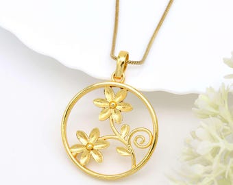 Boho Floral Necklace For Women | 18k Gold Plated Flower Pendant | Brass Botanical Jewelry