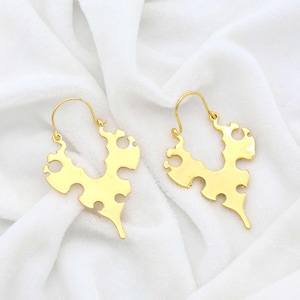 Gold Abstract Earrings – Sculptural Organic Drop Hoops | Contemporary Leaf Earrings | Tribal Gold Earrings | Geometric Earrings
