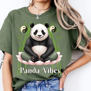 T-shirt souple unisexe Panda Vibes, t-shirt animal mignon, tenues décontractées, cadeau pour les amateurs de panda, vêtements inspirés de la nature
