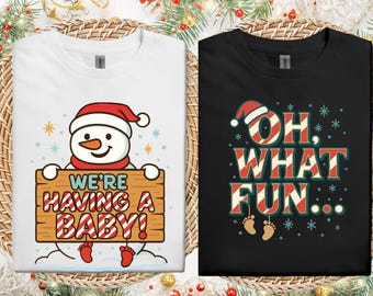 Je m'amuse beaucoup et nous avons un ensemble de chemises pour bébé | Faire-part de grossesse de Noël assorti