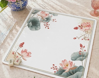 Tapis de Mahjong Lotus avec sac - Élégant tapis de jeu de Mahjong antidérapant et enroulable de 80 cm (31,5 pouces), surface de jeu florale aux tons pastel doux, idéal pour les jeux de société à la maison. Idée cadeau.