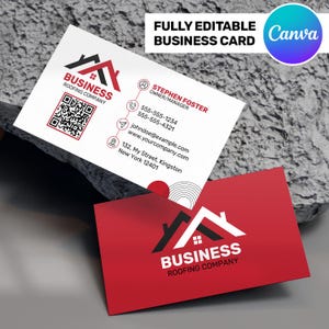 Pu&ograve; includere: Due biglietti da visita con il logo di un'azienda di coperture. Un biglietto &egrave; bianco con testo nero e rosso, incluso un codice QR e informazioni di contatto. L'altro biglietto &egrave; rosso con logo e testo bianchi. Le parole "FULLY EDITABLE BUSINESS CARD" sono in alto.