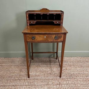 Antiek Victoriaans mahonie Bonheur Du Jour-bureau | 19e-eeuws damesbureau met geheime lade | Elegant vintage bureau