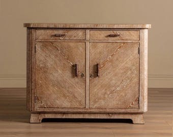 Vintage Art Deco Sideboard aus Eiche 1940er Jahre Französischer Cerused Schrank Rustikale Konsole