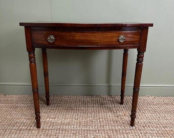 Antiker viktorianischer Mahagoni-Schreibtisch, Bogen-Front des 19.Jahrhunderts, Eleganter Beistelltisch mit Schublade, klassischer Konsolentisch aus Holz