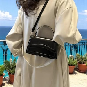 Sac à main en cuir PU de haute qualité | Sac à main à bandoulière de couleur unie pour femme | Petit fourre-tout porté épaule | Sac messager pour fille