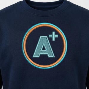 Maskinbroderidesign med pluscirkel | Patch för uppskattning av lärare | Skolmonogram direkt nedladdning