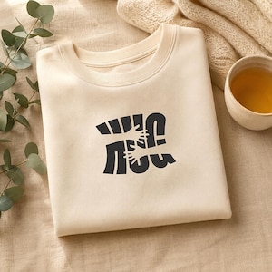 Stickmuster „Umarmende Hände“, Beileidsgeschenk, Geschenk zum Ausdruck von Anteilnahme, individuell besticktes Sweatshirt, Stickdatei für die Stickmaschine, Sofort-Download