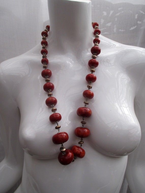 LES BERNARD Inc Graduated Red Bakelite Long Neckla