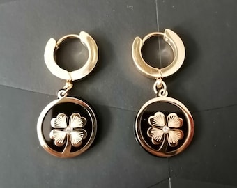 18k vergulde oorbellen klavertje vier, cadeau voor haar, jubileum, bruiloft, klaver oorbellen, klavertje vier, Ierse geluksklavertje.