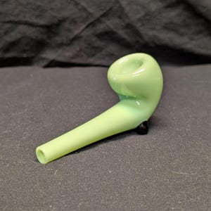 Pipe Sherlock vert laiteux 4,5" : petit style Gandalf en verre borosilicaté