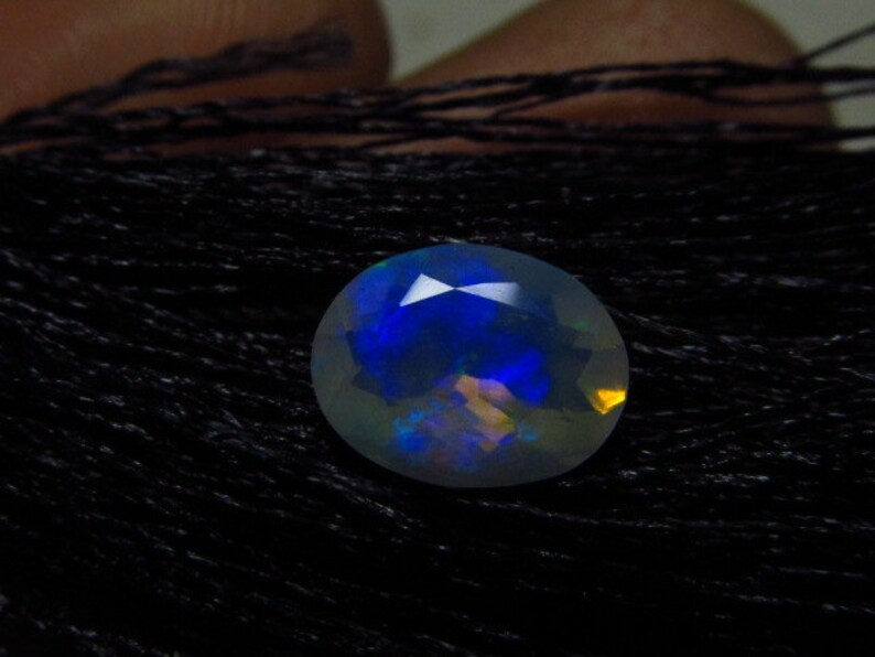 Ethiopian Welo Opal Super Sparkle Awesome Amazing Full Colour Fire 7x9 mm Oval Cut AAAAAAAAA