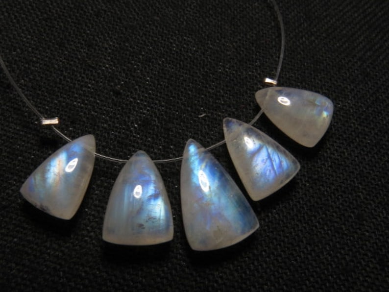 AAA 8x11-9x15-5 pcs Rainbow Moonstone High Grade Quality Smooth Polished Fancy shape Briolett So Gorgeous Rainbow Blue Fire size
