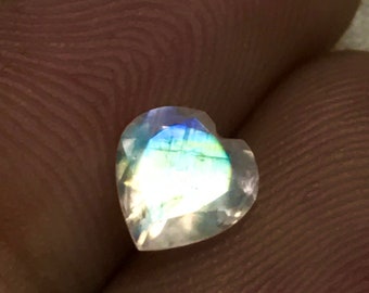 Rainbow Moonstone - AAAA - High Quality Fine Cut Faceted Sparkle - Heart Cut Stone - Amazing Blue Fire - size - 6x6 mm Height - 3.5 mm