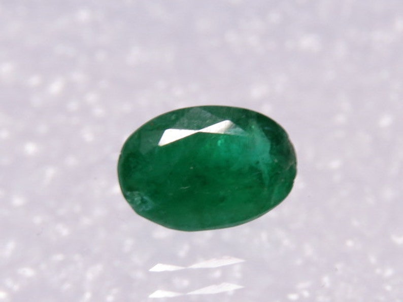EMERALD From Colombian 100/% Natural Not Any Treated Natural Green Color Fine Cut Faceted Oval Stone Sparkle size 6x9 mm Height 4 mm