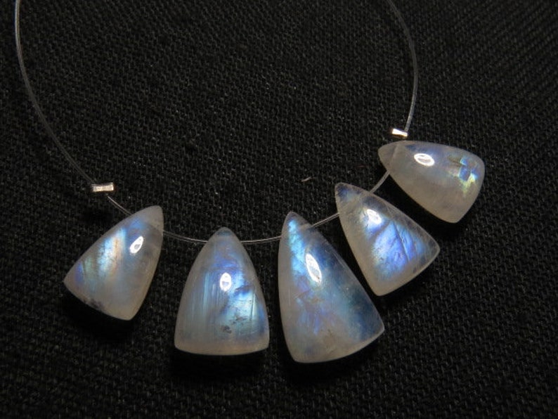 AAA 8x11-9x15-5 pcs Rainbow Moonstone High Grade Quality Smooth Polished Fancy shape Briolett So Gorgeous Rainbow Blue Fire size