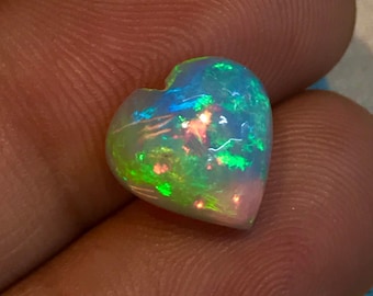 Opal Welo Ethiopian-  Amazing Green Red Mix Fire -AAA - High Quality - Heart Cabochon Size - 10.5x10.5 mm Hight - 6 mm