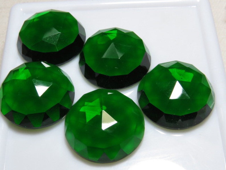 Emerald Green Color Men Made Stone QUARTZ 10 pcs So Gorgeous Nice Color Super Sparkle Rose Cut Cabochon size 19x19 mm