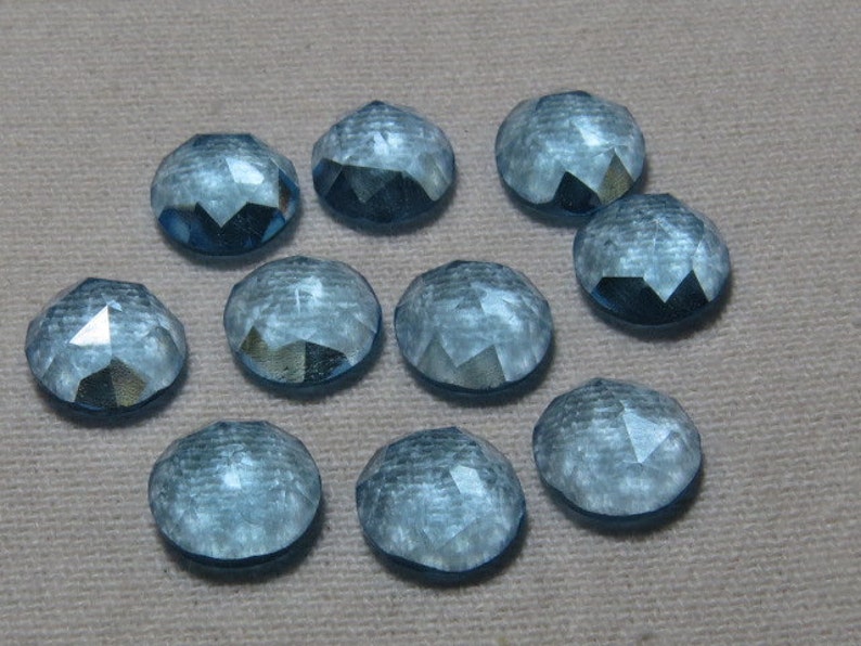10 pcs Sky Blue Topaz Color QUARTZ Men Made Stone So Gorgeous Nice Color Super Sparkle Rose Cut Cabochon size 8x8 mm
