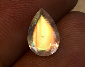 Rainbow Moonstone - AAAAA- High Quality Faceted Fine Cut - Stone Amazing Rainbow Strong Flash Fire - size - 6x9 mm - high dome - 3.30mm