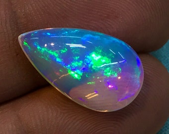 Opal Welo Ethiopian- Amazing  Green Blue Fire - AAAAAAAAA - High Quality - Cabochon Size - 10.5x18 mm - Hight 6.5 mm