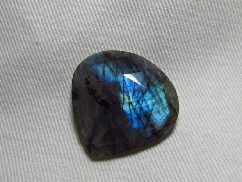 Faceted Heart Shape Briolett Focal Drilled Amazing Strong Flashy Fire Huge Size 30 mm DRILLED So Gorgeous Nice Quality LABRADORITE