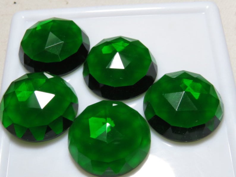Emerald Green Color Men Made Stone QUARTZ 10 pcs So Gorgeous Nice Color Super Sparkle Rose Cut Cabochon size 19x19 mm