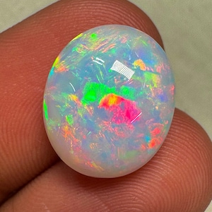 サテンフラッシュオパール めずらしい 28.5ct