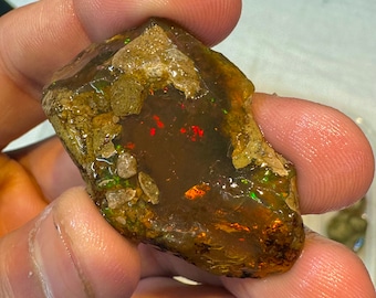 Opal - AAA - high Quality 100 % Natural Rock Mineral Amazing Strong Flash Fire Huge size Rock size - 28x45mm Long -79. Crt