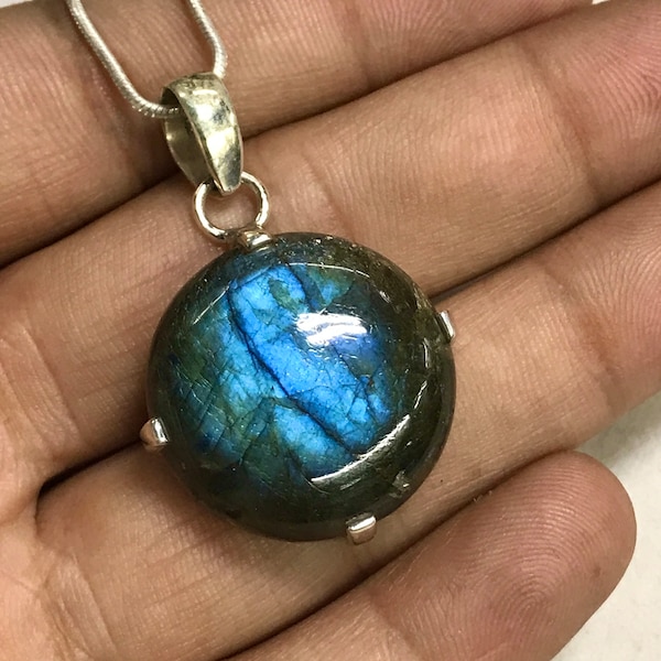 Sterling Silver Labradorite Pendant: Round Gemstone, Strong Flash Fire