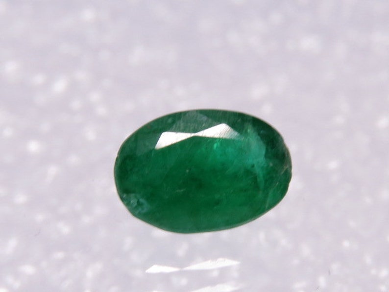 EMERALD From Colombian 100/% Natural Not Any Treated Natural Green Color Fine Cut Faceted Oval Stone Sparkle size 6x9 mm Height 4 mm