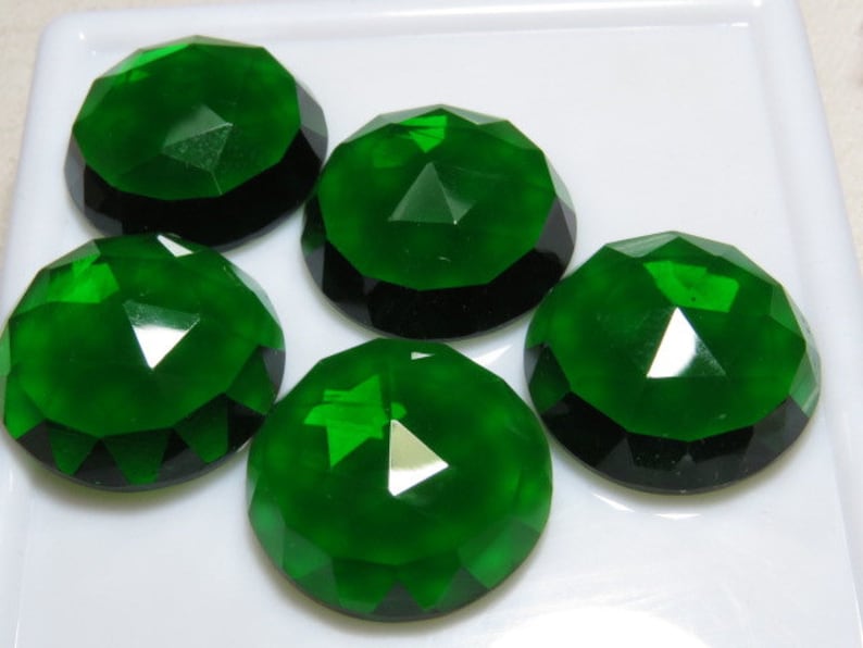 Emerald Green Color Men Made Stone QUARTZ 10 pcs So Gorgeous Nice Color Super Sparkle Rose Cut Cabochon size 19x19 mm