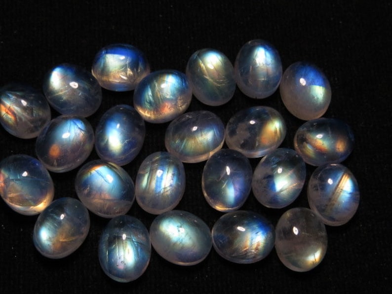 AAAA High Grade Quality Rainbow Moonstone Oval Cabochon Gorgeous Rainbow Flashy Fire size 8x10 mm 25 pcs Wholesale Lot