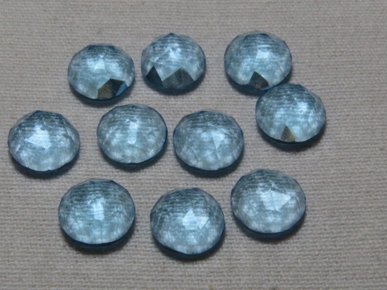 10 pcs Sky Blue Topaz Color QUARTZ Men Made Stone So Gorgeous Nice Color Super Sparkle Rose Cut Cabochon size 8x8 mm
