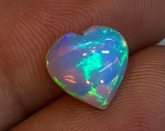 Opal Welo Ethiopian-  Amazing Green Red Mix Fire -AAA - High Quality - Heart Cabochon Size - 9.5x9.5 mm Hight - 4.5 mm