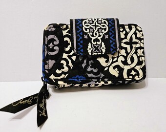 VINTAGE Vera Bradley Zip Around Wallet Classic Black 8