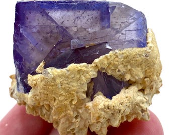 Espécimen de fluorita fantasma azul con calcita, cristal curativo de Pakistán