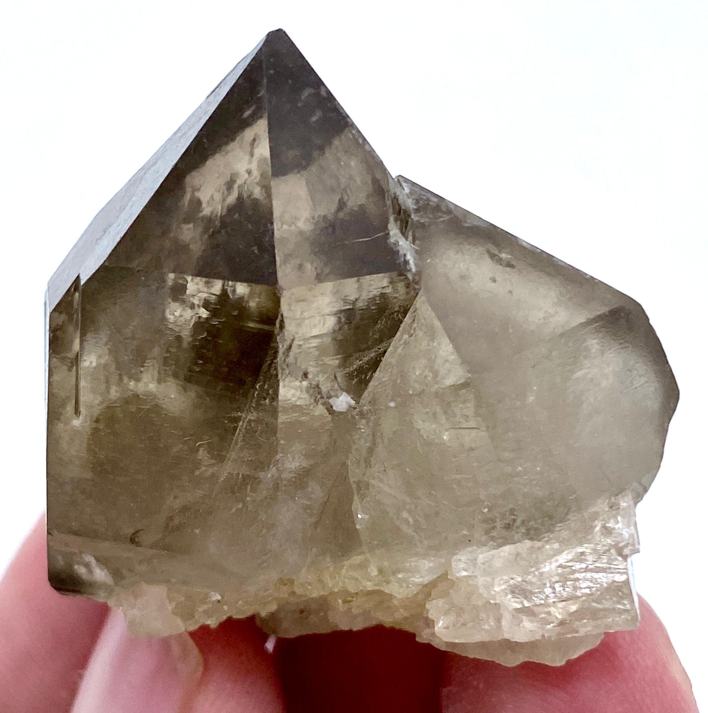 スモーキークォーツ双晶標本、パキスタン・スカルドゥ産、163カラット