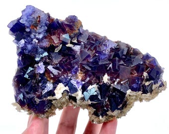 Fluorita cúbica azul con calcita, Kharan, Pakistán, 908 gramos