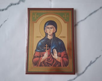 Ícone religioso sérvio ortodoxo oriental de Santa Petka em oração