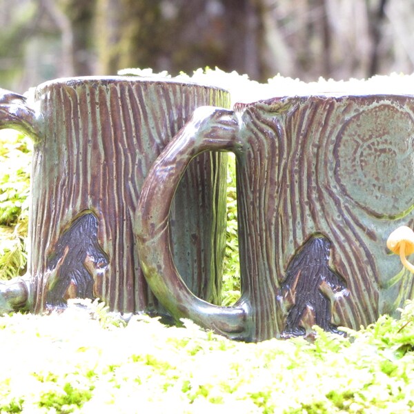 Handmade Woodgrain Bigfoot Mug Set