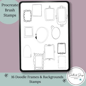 Op de afbeelding: Een digitale tablet toont 16 doodle-frames en achtergronden, ideaal voor Procreate-kwaststempels. De frames variëren in vorm en stijl, van eenvoudige vierkanten en cirkels tot sierlijke, decoratieve ontwerpen. De tekst "Procreate Brush Stamps" en "16 Doodle Frames & Backgrounds Stamps" is zichtbaar.