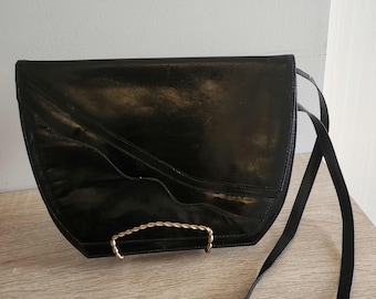 Vintage Black Patent Leather Shoulder Bag – Classic 80s Style Handbag