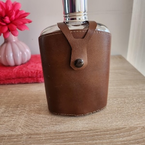 Fiaschetta vintage in acciaio inossidabile con custodia in pelle – Classic Retro Barware