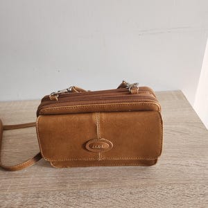 Vintage Jade Brand Brown Leather Multi-Function Wallet - Compact and Organized Handbag