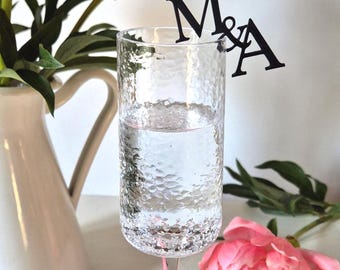 Adorno de cristal para bebidas de recepción de boda, adorno de bebida con monograma personalizado, decoración personalizada para bebidas de fiesta de compromiso o cumpleaños.