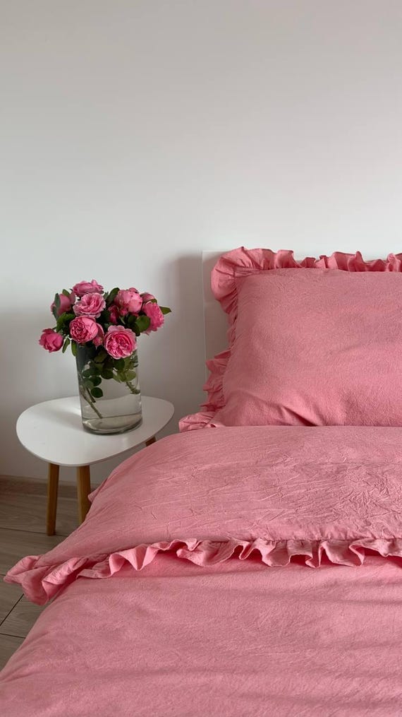 Rosa Rüschen-Baumwollbettwäsche-Set: Boho Bettbezug, Kissenbezüge und Spannbettlaken