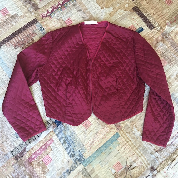 1940s Vintage Quilted Burgundy Zip Up Crop Quilte… - image 1