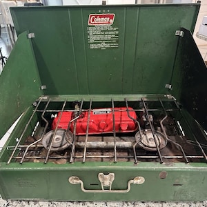 Vintage Coleman Model 4136 Two Burner Green Camp Stove
