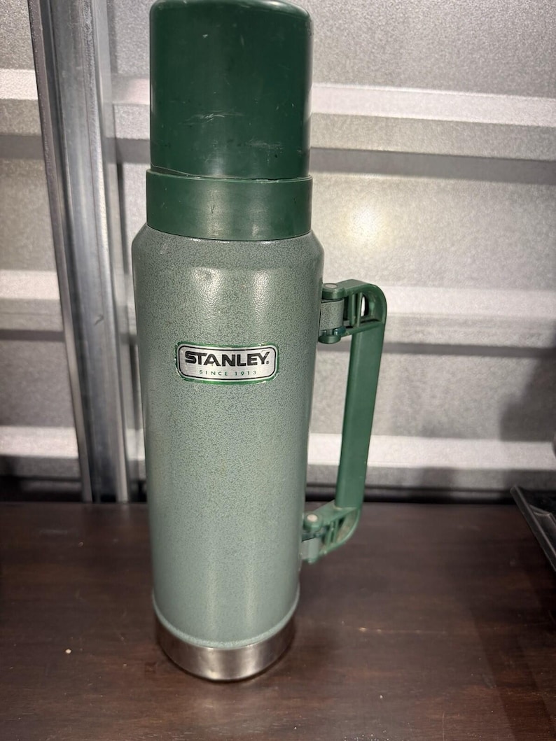 VINTAGE Stanley Aladdin Thermos Us-Made A-944dh Green Metal Vaccum Bottle USA * image 1